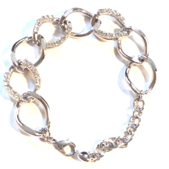 CURB LINKED CRYSTAL BRACELET - Picture 4 of 8